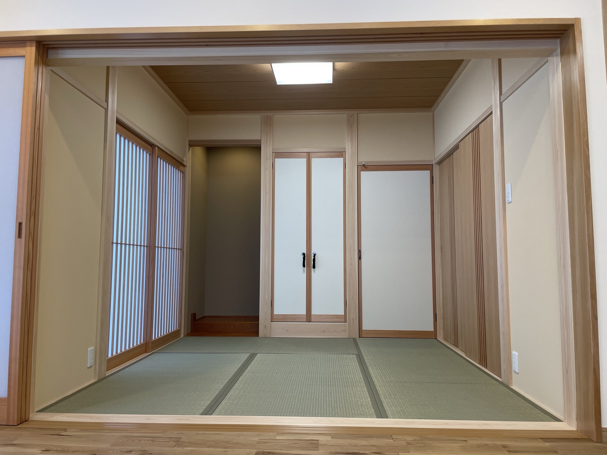 木の質感を活かしたリノベーション施工例